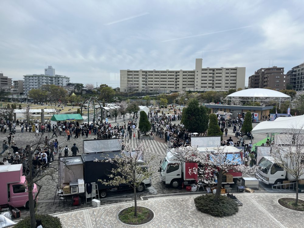 4.4（土）5（日）第2回阪神競馬に関西移動販売車組合のキッチンカーが出店｜阪神競馬場フードコート